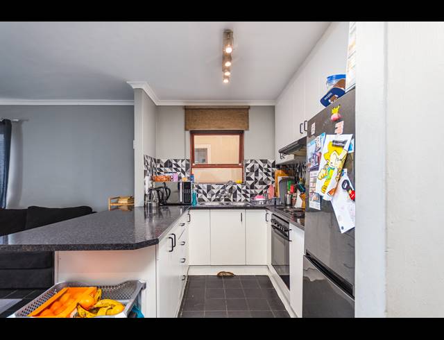 2 BEDROOM TOWNHOUSE FOR SALE IN PARKLANDS